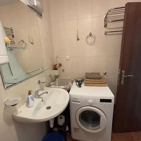 215 Chateau Del Marino Апартаменты *